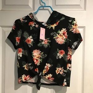 Brand new urban kids top